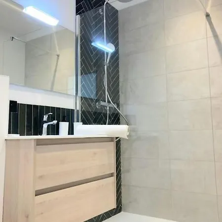 Le Plein Soleil , Charme Et Saint-Raphaël